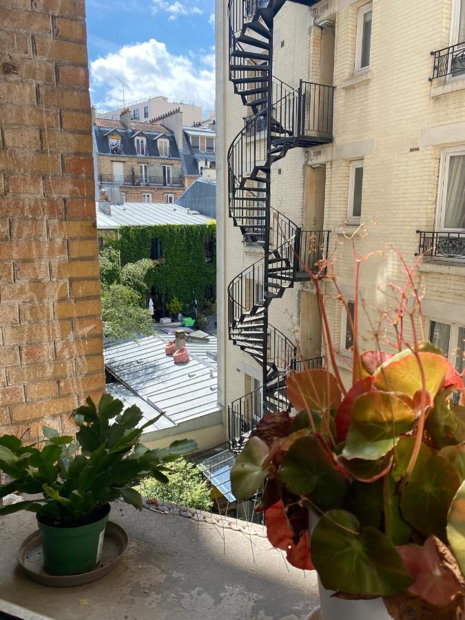 Apartamento Grand F2 Avec Vue Sur La Maison De Georges Brassens París Exterior foto